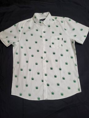 Molokai Surf Company White/Green Cannabis Flower Button Up Shirt Men Size Large